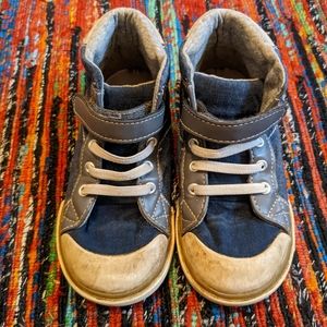 See Kai Run high tops size 9 little kids
